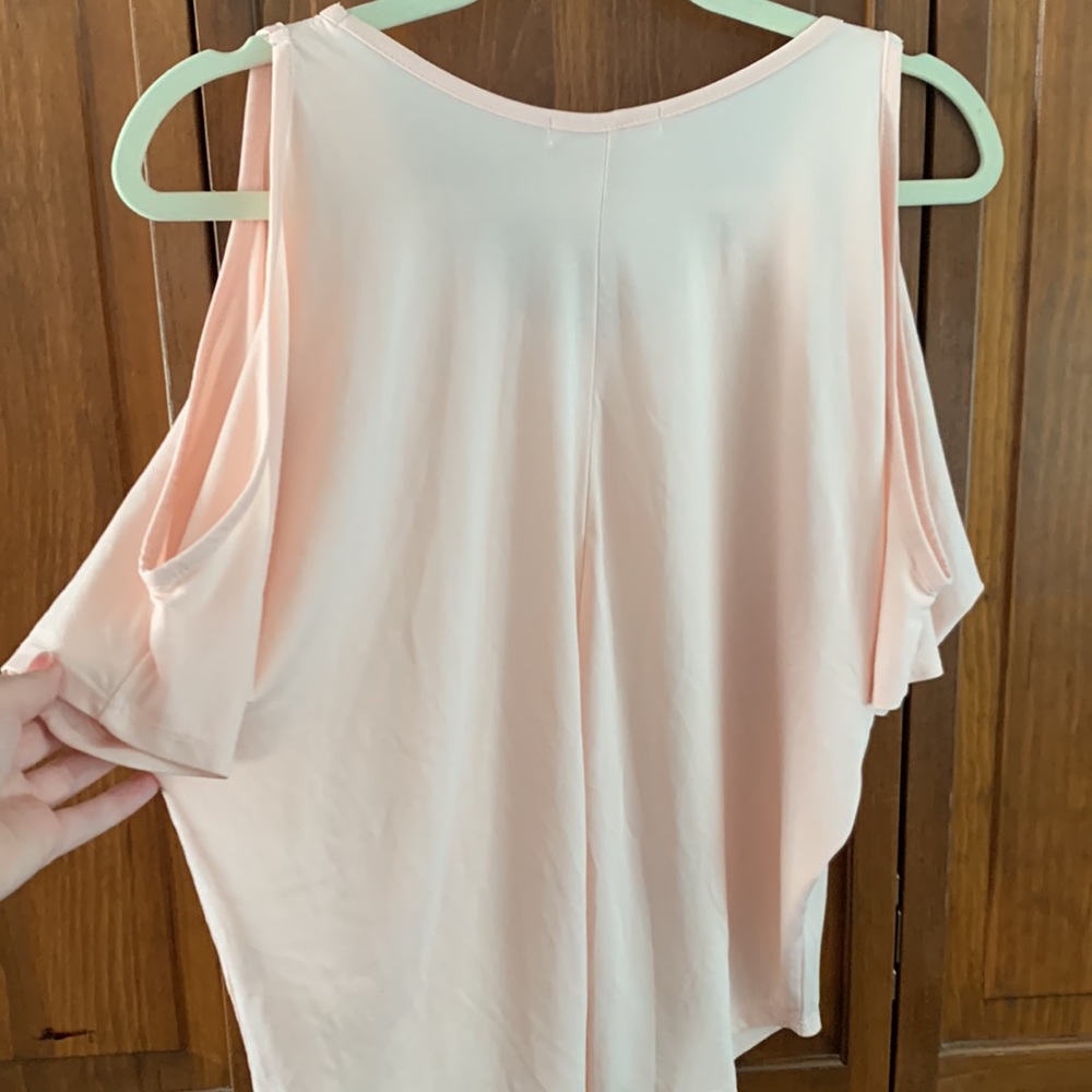 Cold Shoulder Top - Picture 4 of 6